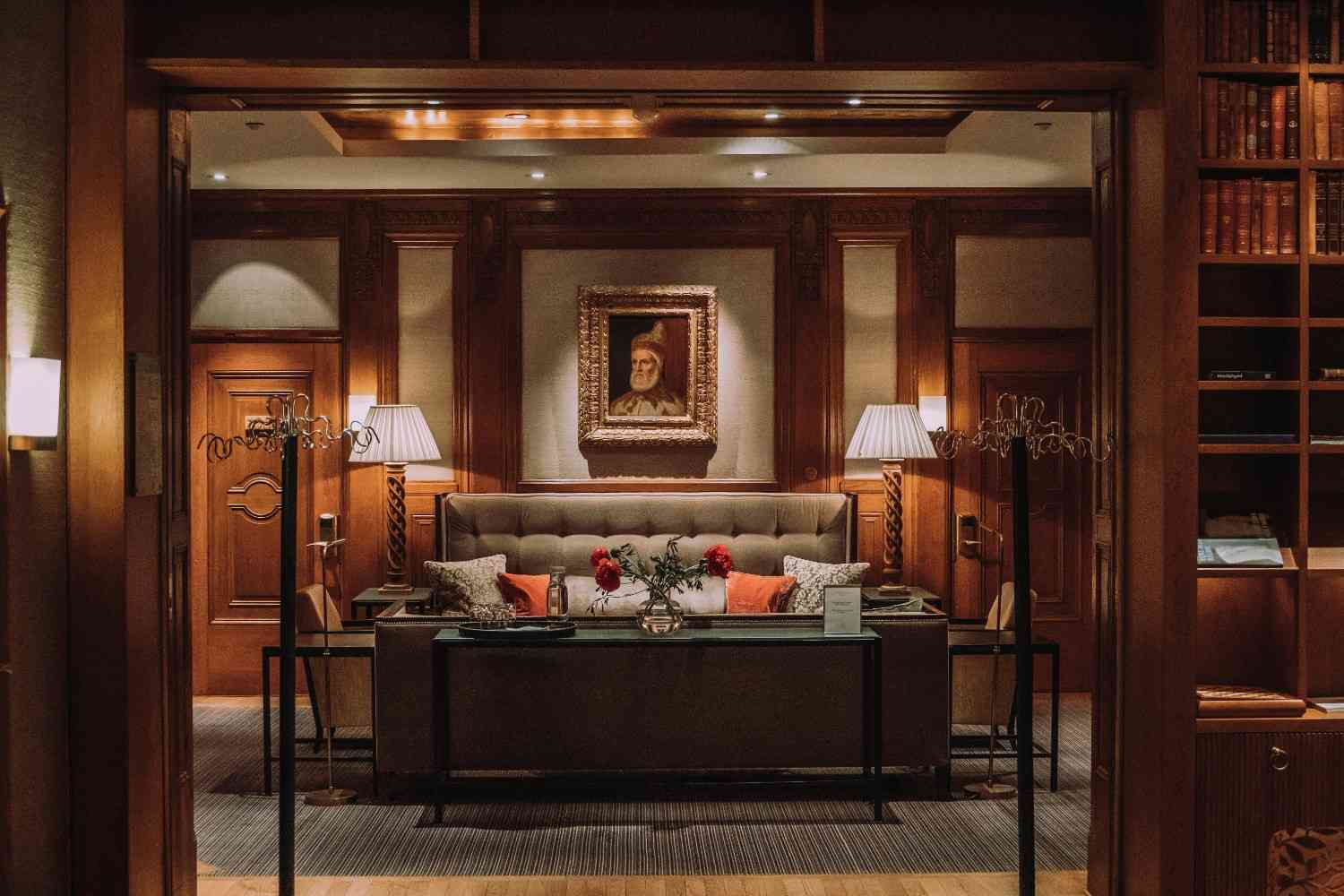 Darcy Contemporary Sofa