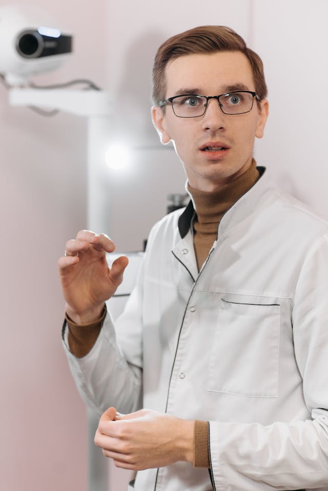 Dr. Sameer Jain