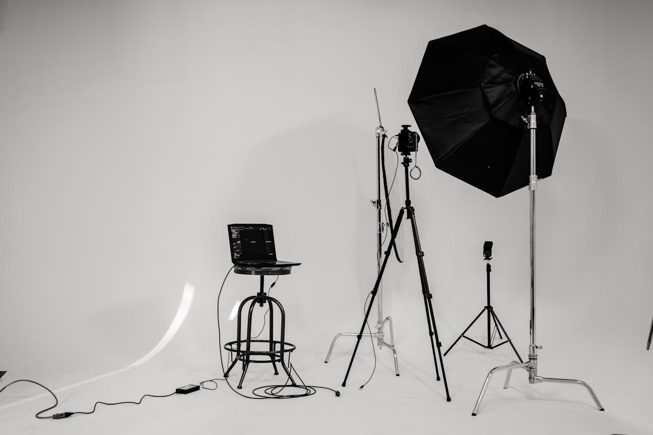 Lighting Equipment Station