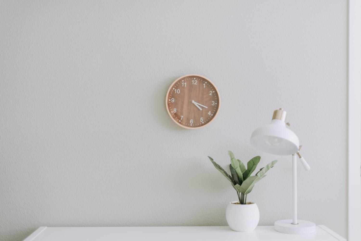 Living a Minimalist Lifestyle: Tips for Simplifying Your Life