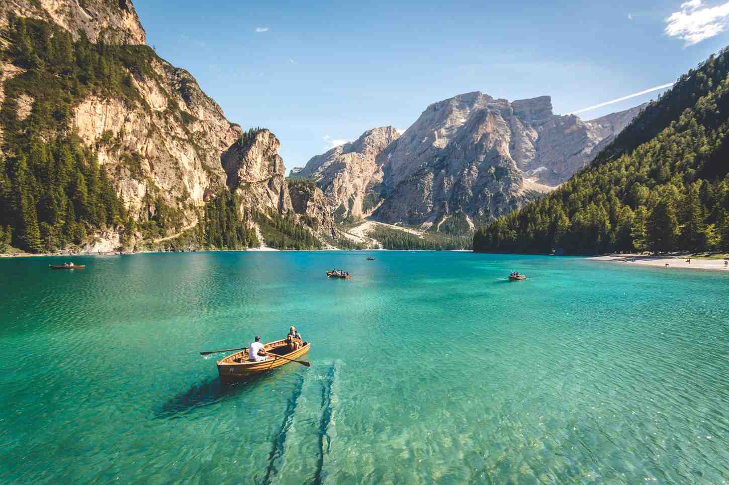 Top 10 Must-Visit Destinations Around the World