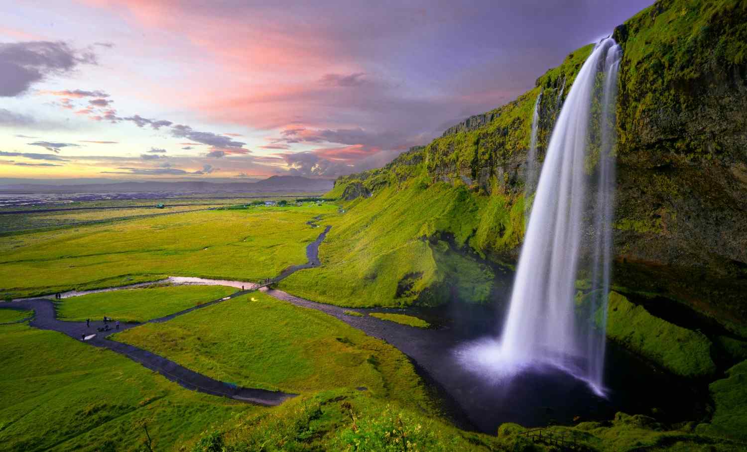 Luxury Travel: A Guide to the Most Exclusive Resorts