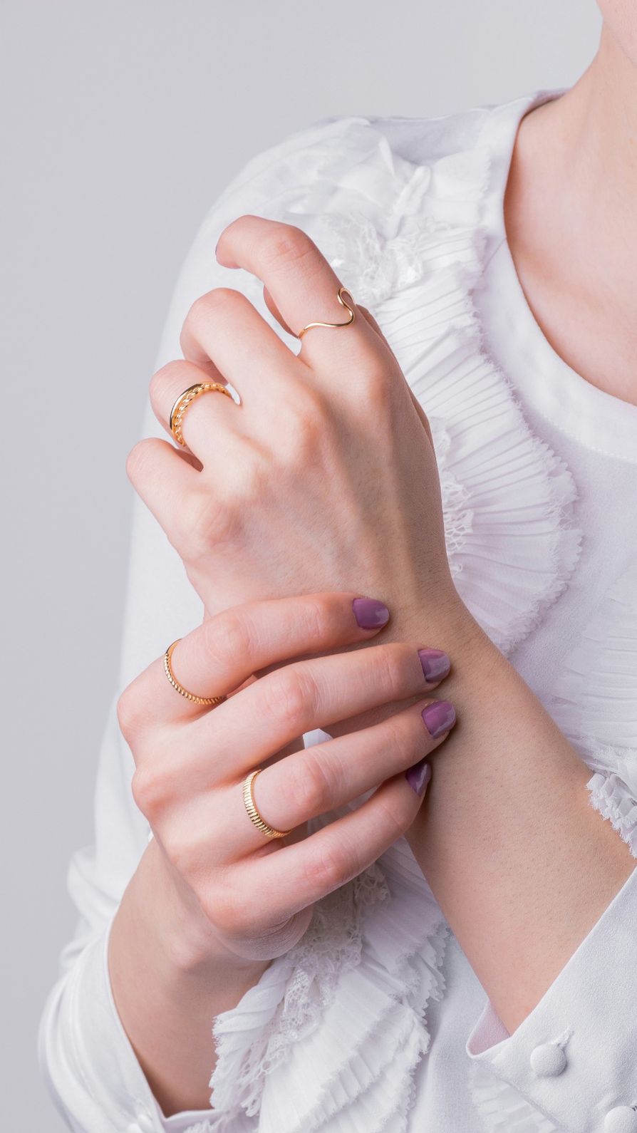 Twisted Band Ring