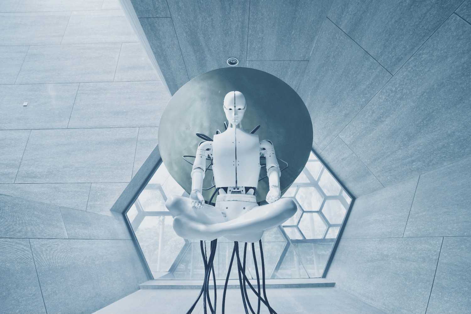 Augmented Reality: Transforming Experiences